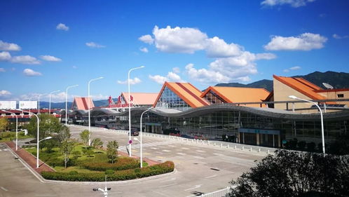 武夷山机场荣获全国 最佳支线旅游机场 殊荣